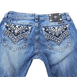 Stylish Blue Embellished Women's Jeans